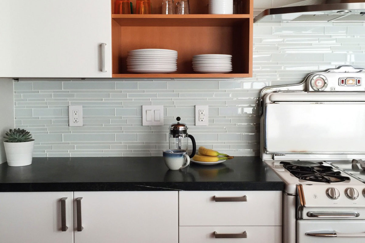 Storage Tips and Tricks to Organize Your Kitchen Cabinets - StorageMart ...